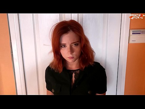 ❤️ Gwardja tas-Sigurtà Ikkastigat lil Pretty Woman għal Serq ta' Ħanut - Cum F'Ħalq ️❌ Porn iebes f'mt.28films.ru ❌️